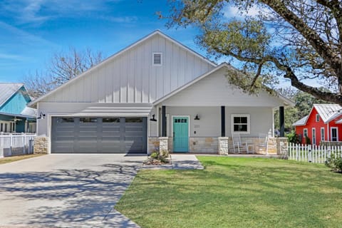 Haydon House House in Dripping Springs