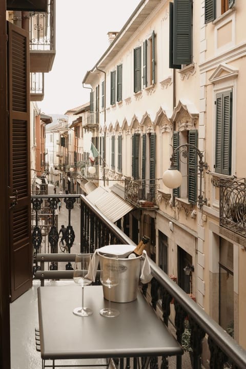 Balcony/Terrace, City view