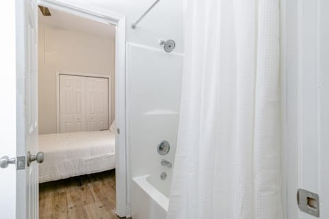 Newly Renovated Downtown Apartment in the Historic District, Quiet Street! Copropriété in Mobile