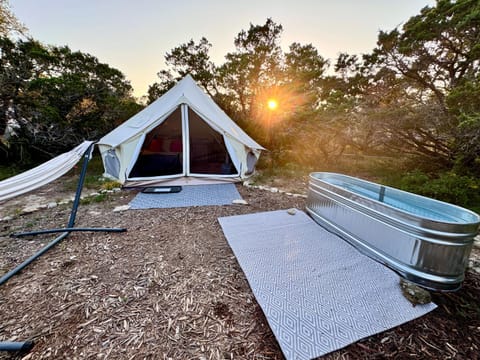 The Juniper Ranch and Retreat Luxury tent in Spring Branch