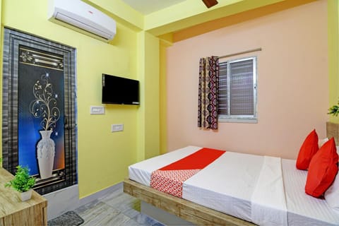 OYO Flagship Happy Stay Hotel in Kolkata