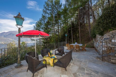 Balcony/Terrace, Mountain view