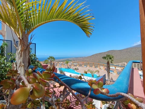 View (from property/room), Balcony/Terrace, Mountain view, Sea view