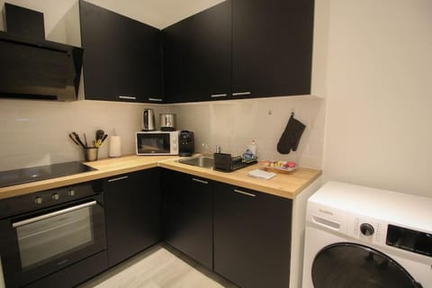 la BD : joli T2 rénové /Wi-fi/centre-ville Apartment in Angoulême