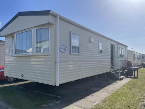 2 Bedroom Caravan - Ash 51, Trecco Bay Casa in Porthcawl