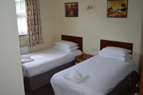 Oak house hotel Bed and Breakfast in Wellingborough