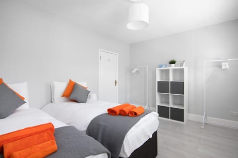 Cloud9 Accommodation House in Croydon