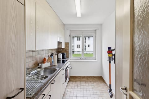 Zurich Urban Charm: Your comfy stay close to the City Apartment in Zurich City