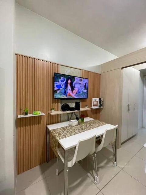 TV and multimedia, Dining area