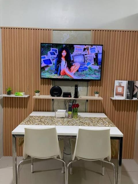 TV and multimedia, Dining area