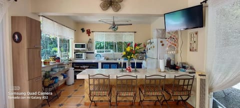 YETHAN HOUSE Vacation rental in Bahía Ballena