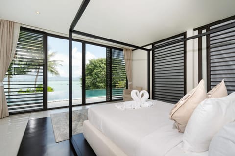Full Seaview 6BR Villa Serenity, Elite Living at Cape Yamu Villa in Pa Klok