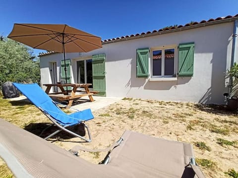 Maison Mimosa avec jardin clos - plage à 500m House in Saint-Georges-d'Oléron