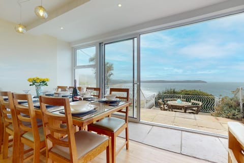 Superb Panoramic Sea Views Sleeps 10 Pet Friendly House in Woolacombe