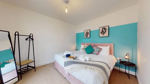 Cosy Cardiff Apartment and Patio Apartment in Cardiff