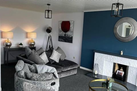 4-Bed House - Sea View Garden Parking Wifi House in Portstewart