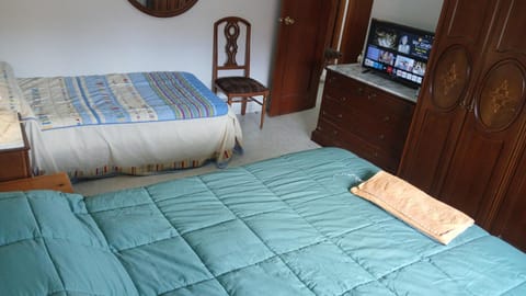 Bed, Photo of the whole room, Bedroom, wardrobe