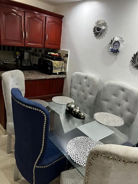 Apartamento de 2 habitaciones con inversor y seguridad 24/7 Apartment in Santo Domingo Province, Dominican Republic