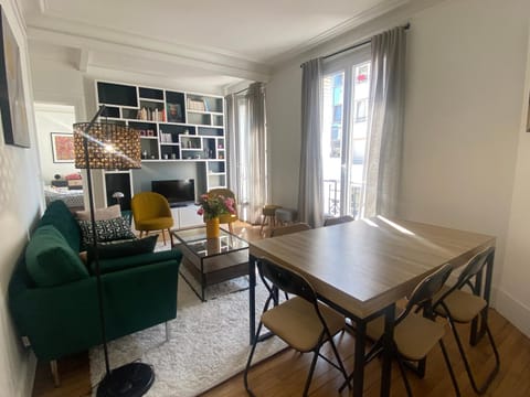 Appartement cozy pour 4 personnes - A 5 minutes de Paris Condo in Levallois-Perret