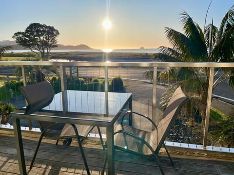 Property building, Sea view, Sunrise