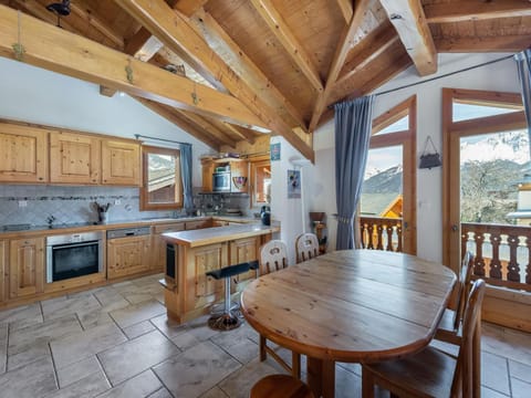 Chalet familial cosy pour 8 pers. près des pistes et commodités à Courchevel Le Praz - FR-1-568-44 Chalet in Saint-Bon-Tarentaise