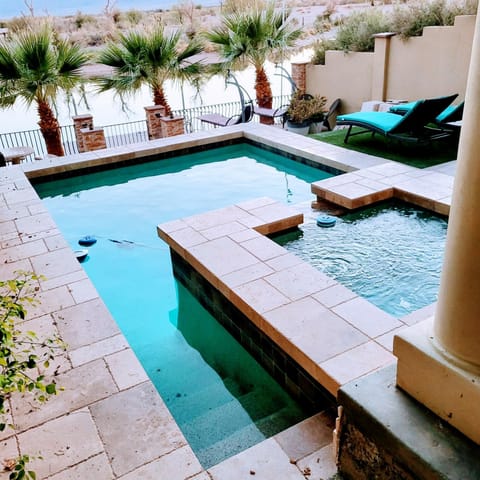 Family-friendly Riverfront mansion pool and spa in a calm cove of the Colorado River Villa in Bullhead City