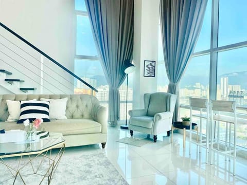 Maritime Suites - The English Seaview 2BR Duplex Suites Condo in George Town