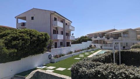 Garden view, Swimming pool