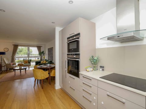 Pass the Keys Stylish comfortable apartment in central Kingston Condominio in Kingston upon Thames