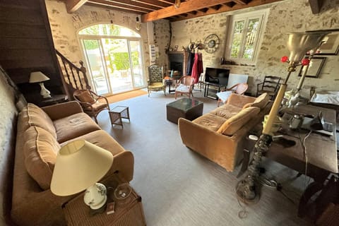 Rare pearl with garden near the sea House in Le Pouliguen