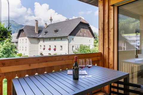 View (from property/room), Balcony/Terrace, Seating area