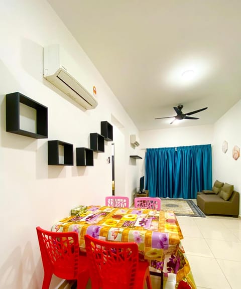 Mesahill Studio above Mall by D'KAY, near KLIA, 5 min USIM Apartment in Negeri Sembilan, Malaysia