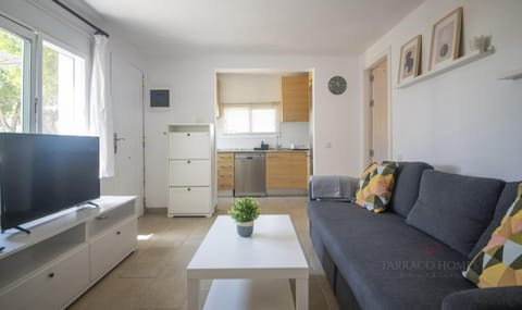 TarracoHomes-TH46 Casa con Piscina 900m de la Playa Arrabassada Haus in Tarragona