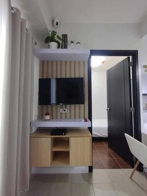 1BR unit at The Rochester Condominium Apartment in Pasig