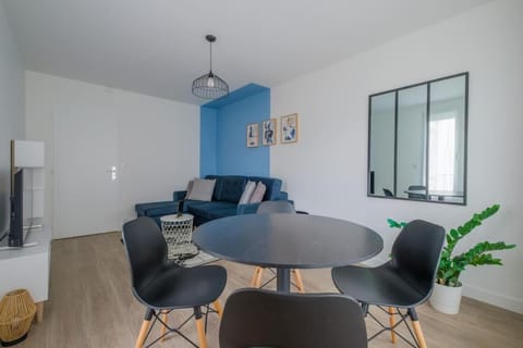 Blue Paradise Apartment in Reims