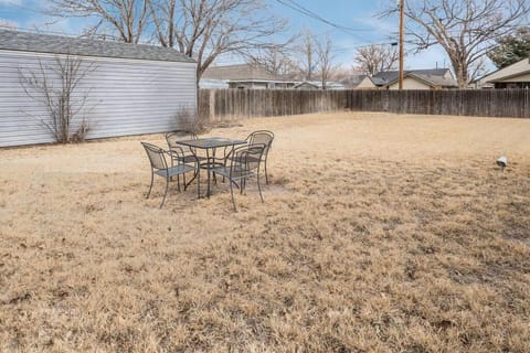 Cozy 2BD off I-27/I-40 Long term rentals welcome! House in Amarillo