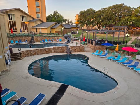 Cozy Texoma Hideaway with Tanglewood Resort Pools - 800ft from Lake Texoma shoreline House in Lake Texoma