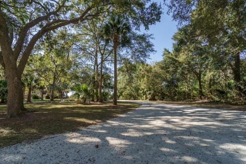 Edisto Hidden Oasis Haus in Edisto Island