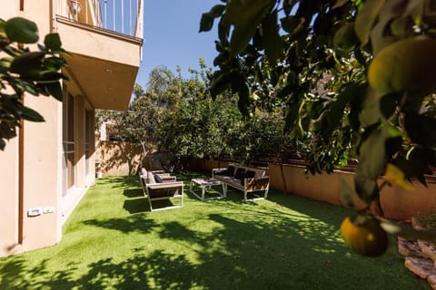 Patio, Garden, Garden view