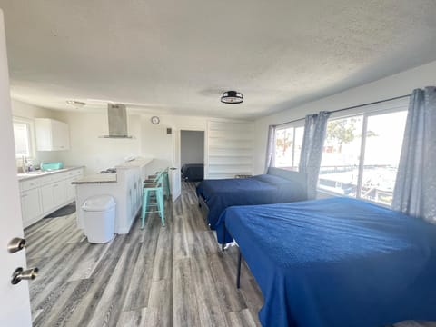 Bed, Living room, Dining area