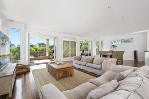 SENSATIONAL SORRENTO..entertainers paradise House in Melbourne Road