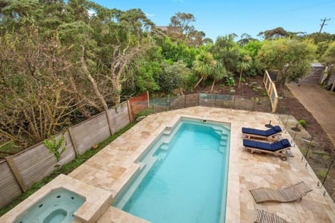 SENSATIONAL SORRENTO..entertainers paradise House in Melbourne Road