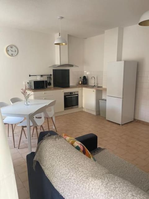 Appartement à 100 m de la gare Apartment in Provence-Alpes-Côte d'Azur