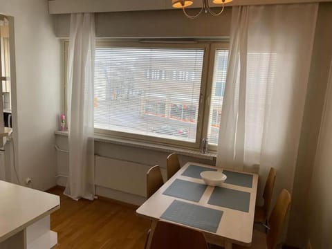 Kotimaailma - 2MH asunto lähellä malmin palveluita Apartment in Helsinki