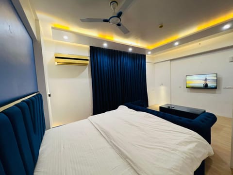 EzyStay Boutique Suites Apartment in Lucknow