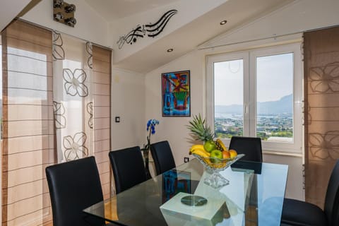 Apartments Selak Condominio in Split