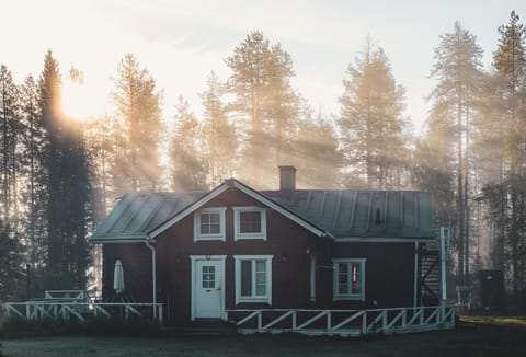 Kotatuli Forest Lodge Country House in Rovaniemi