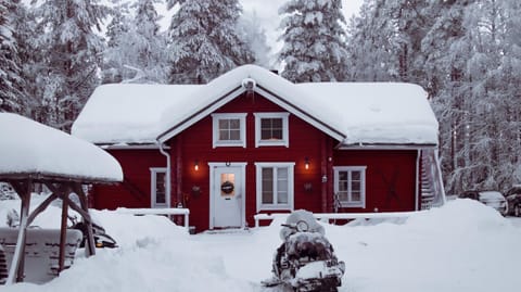 Kotatuli Forest Lodge Landhaus in Rovaniemi