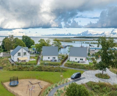 Barrierefreies Ferienhaus in Altwarp mit Sauna, Kamin und Wasserblick House in West Pomeranian Voivodeship, Poland