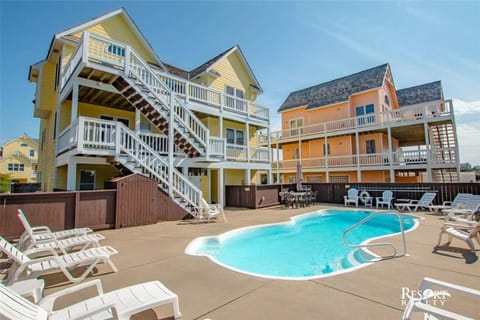 5662 - Sandfiddler by Resort Realty House in Nags Head